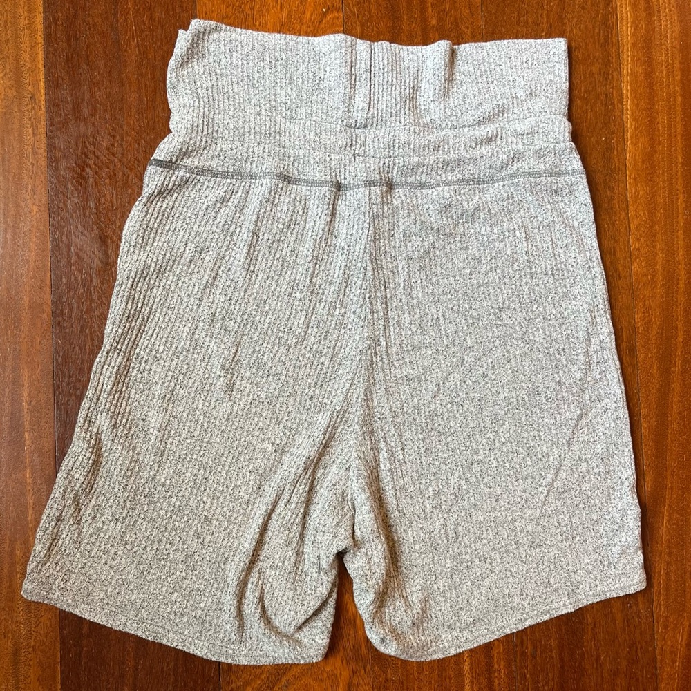 Old Navy Cozy Rib-Knit Rollover-Waist Pajama Shorts 2 Pair Grey & Lt Grey L - Picture 3 of 9